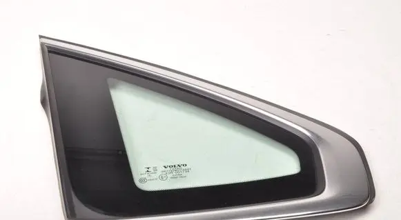 Volvo S90, V90 Rear side window 31689018