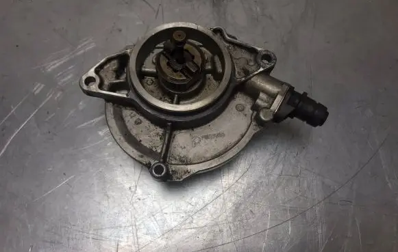 Audi A6 S6 C6 4F Vacuum pump 567100