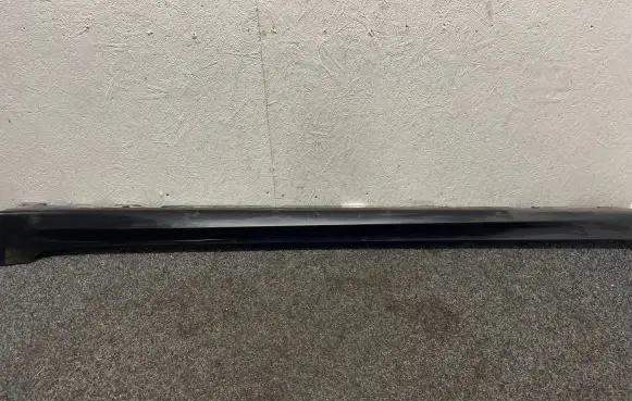 BMW 5 G30 G31 Sill 8064743