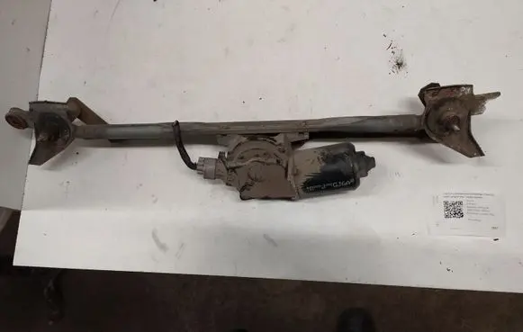 Mazda 6 Front wiper linkage and motor GJ6A8492002390