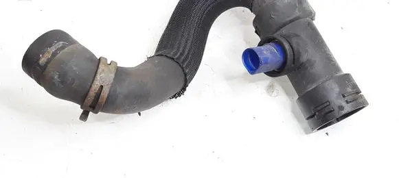 Coolant pipe/hose