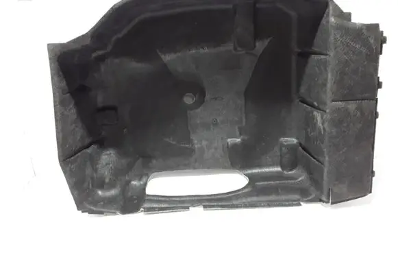 Mercedes-Benz E C207 W207 Other trunk/boot trim element A2076901341