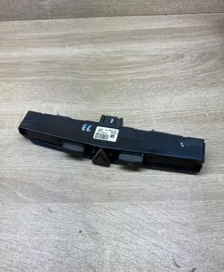 Opel Zafira B Hazard light switch 13100105