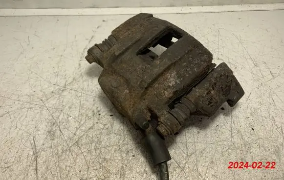 Mercedes-Benz A W168 Front brake caliper