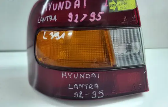 Hyundai Lantra I Rear/tail lights