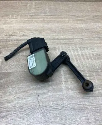 Audi Q7 4L Headlight/headlamp level sensor 7L0616214B
