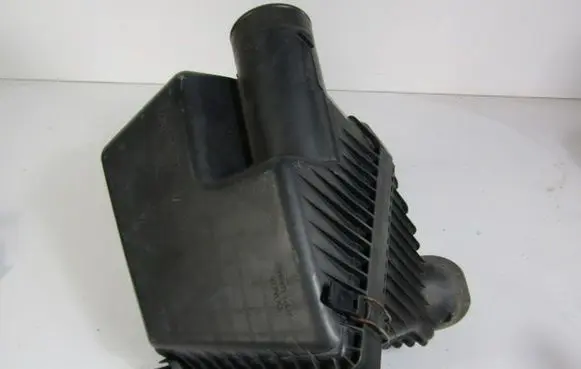 Honda Legend III KA9 Air filter box