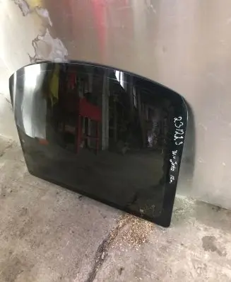 Volkswagen Jetta VI Rear windscreen/windshield window 43R004584