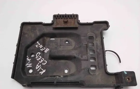 KIA Ceed Battery box tray 371502H100