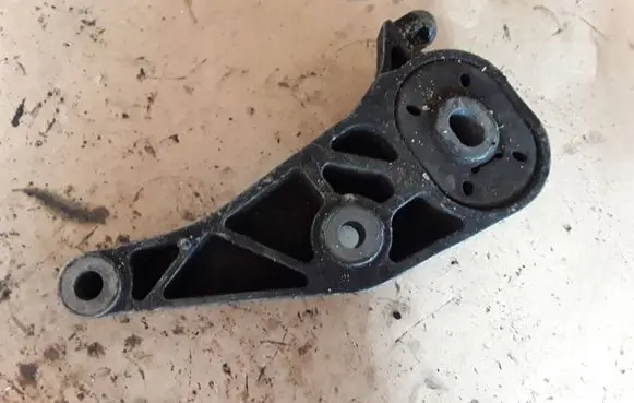 Opel Meriva A Gearbox mount 13117089JA 13143386JB