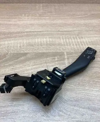 Volkswagen Touran I Indicator stalk 1K0953513F 01103511