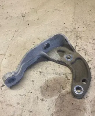 Dacia Duster II Engine mounting bracket 339305807R