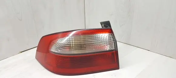 Renault Laguna II Rear/tail lights 8200002473