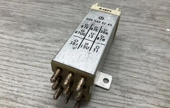 Mercedes-Benz C W202 Other relay 0005405245