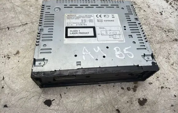 Audi A4 S4 B5 8D Radio/CD/DVD/GPS head unit CDXGT35U