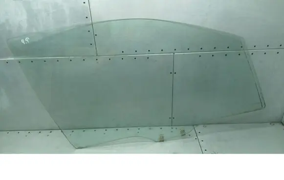 Mazda Premacy Front door window glass four-door