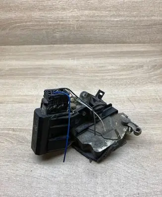 BMW 5 E39 Rear door lock RIGHTSIDE
