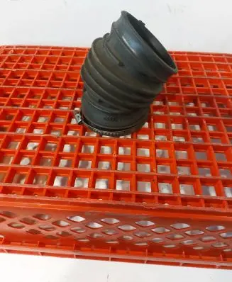 Audi A8 S8 D2 4D Air intake duct part 077129627A