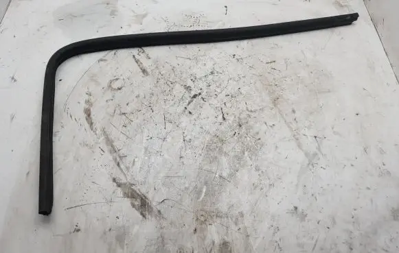 BMW 3 E36 Engine compartment rubber 