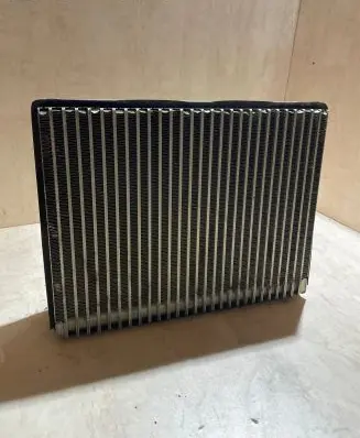 Volvo XC90 Air conditioning (A/C) radiator (interior) 31101177
