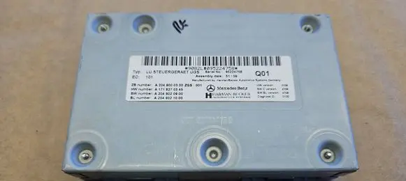 Mercedes-Benz GL X164 Head unit multimedia control A2049000300 A1718270345 A2049020900