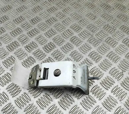 Opel Movano B Rear door upper hinge 844000013R