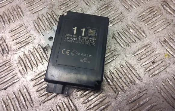 Toyota Auris E180 Tire pressure control unit 89760-02111