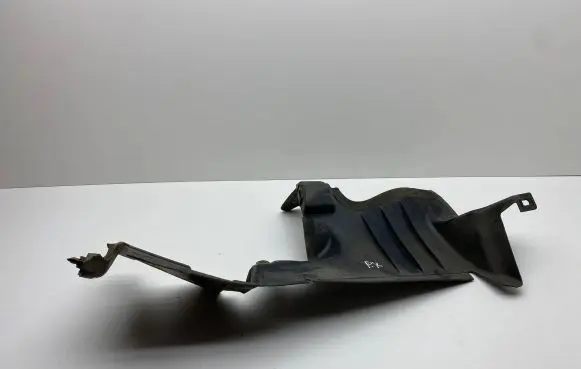Dodge Charger Intercooler air guide/duct channel 6821203
