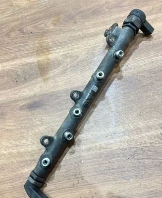 BMW 3 E90 E91 Fuel main line pipe 7787164