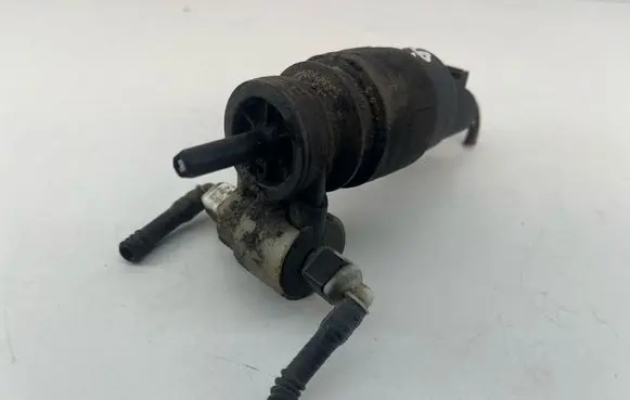 Audi A6 S6 C6 4F Windscreen/windshield washer pump 1T0955651A