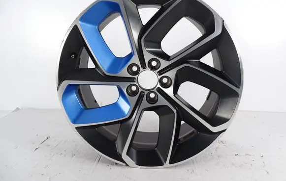 Lynk u0026 co 01 Original wheel cap 8889658786 8890073164