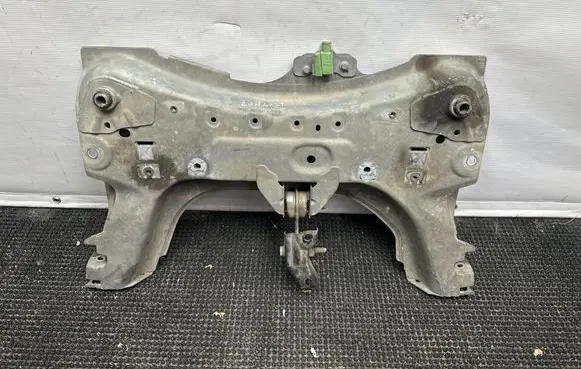 Renault Clio IV Front subframe