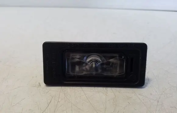 Volkswagen Tiguan Number plate light 5NA943021