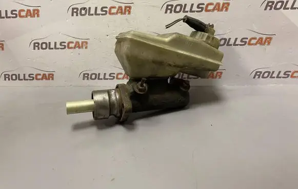 Volkswagen Transporter - Caravelle T4 Master brake cylinder 701611303E