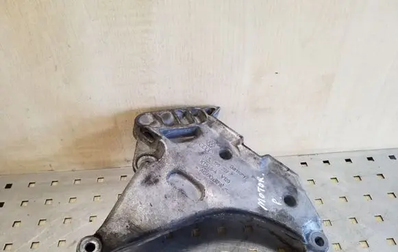 Skoda Superb B6 (3T) Engine mounting bracket 03L199207