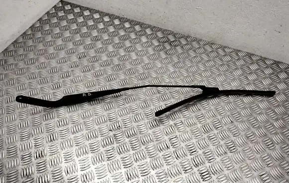 BMW X6 E71 Windshield/front glass wiper blade 7294570