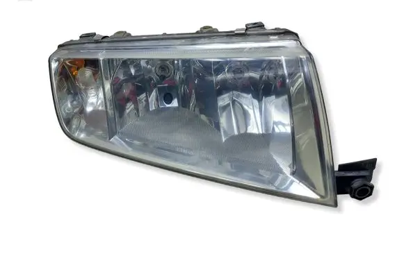 Skoda Fabia Mk1 (6Y) Headlight/headlamp 152308KASACJA 152308