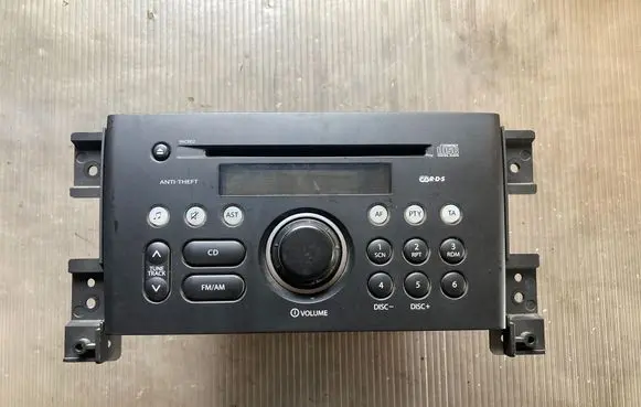 Suzuki Grand Vitara II Radio/CD/DVD/GPS head unit 3910165JA 3910165JA0