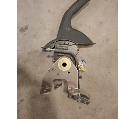 Hyundai i30 Handbrake/parking brake lever assembly