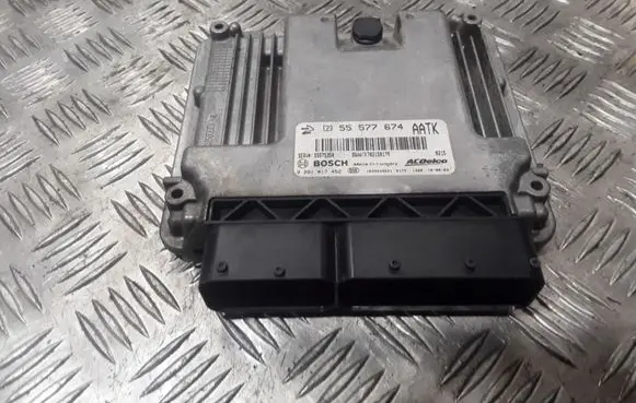 Opel Insignia A Engine control unit/module 55577674 AATK 0281017452