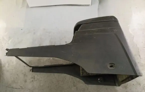 Suzuki Grand Vitara II Glove box central console 7591064J00 7591164J00