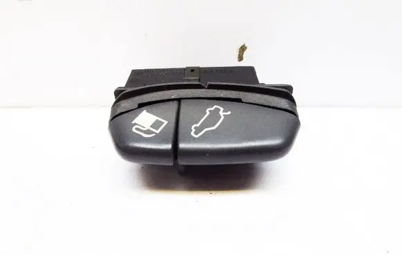 Volvo S70 V70 V70 XC Tailgate/trunk/boot open switch 