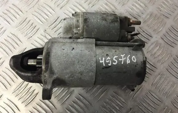 Opel Zafira B Starter motor 55556092