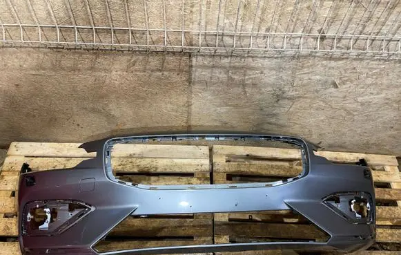 Volvo V60 Front bumper 31690589 S2501P037-5D1