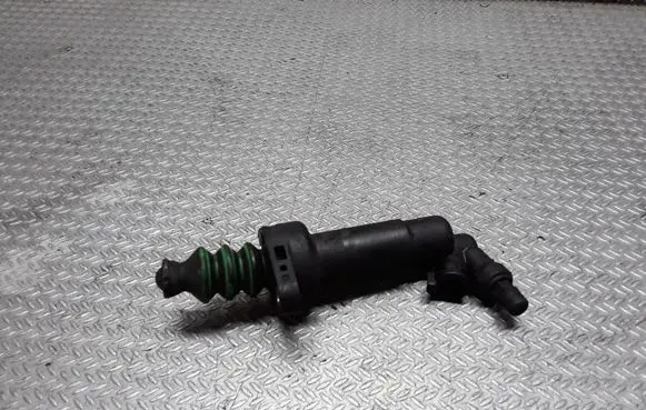 Skoda Octavia Mk1 (1U) Clutch slave cylinder 