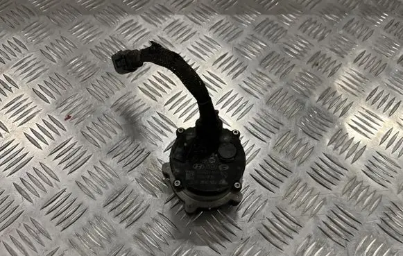 KIA Sportage Water pump 25160-2MHV1