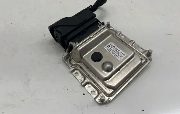 Mercedes-Benz SLC R172 Adblue control unit A0009003213