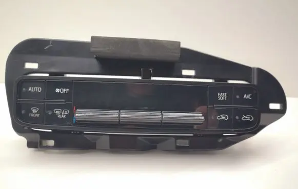 Toyota Auris E180 Climate control unit 5546802030 75H695