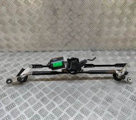 KIA Soul Front wiper linkage and motor 98100B2000