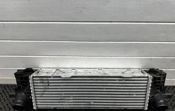 BMW X5 G05 Intercooler radiator 8584127 KB810004 68975510